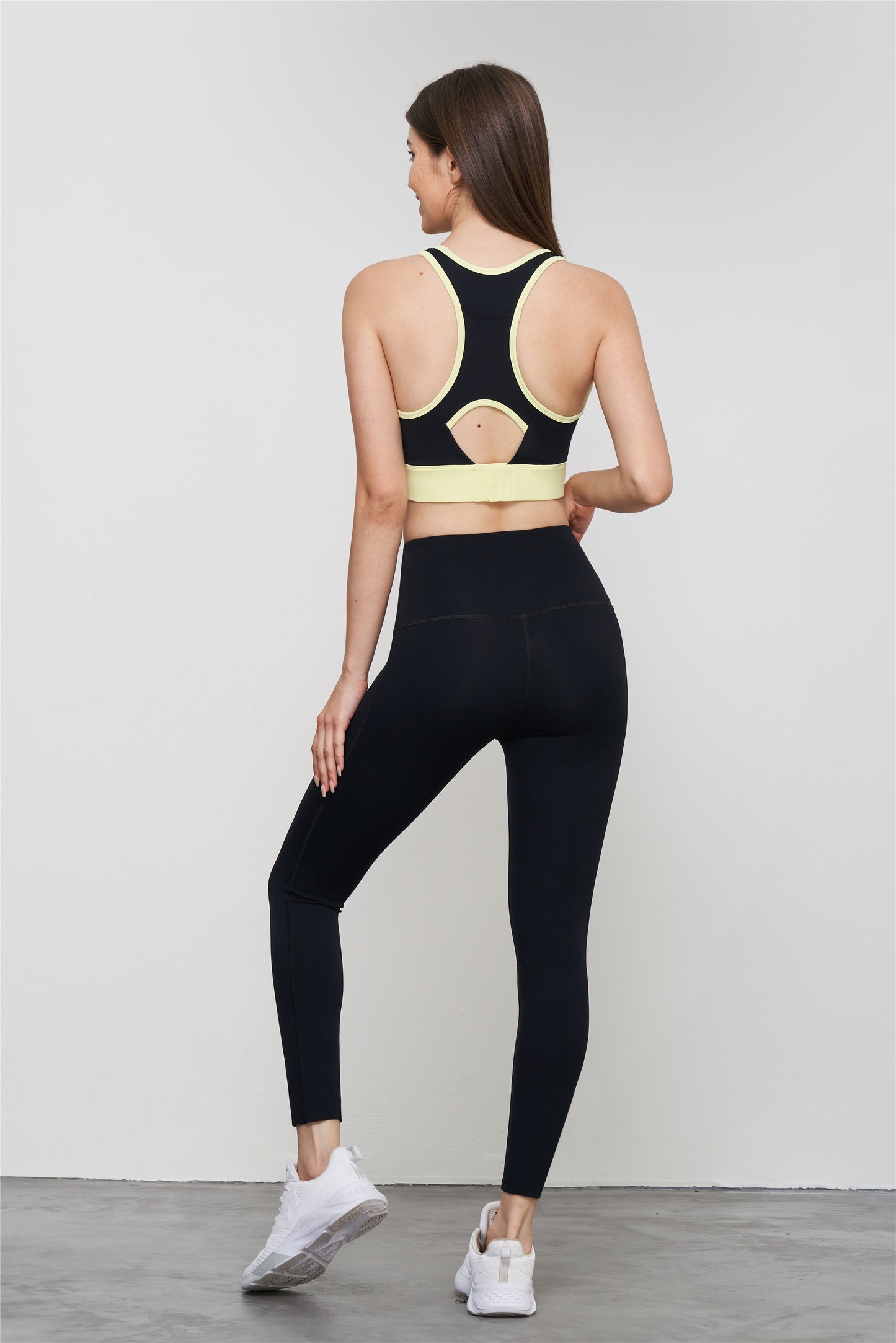 WX011-Lycra ropa interior deportiva de resistencia media color nude bolsillo trasero sujetador de Yoga sujetador de fitness con espalda hueca