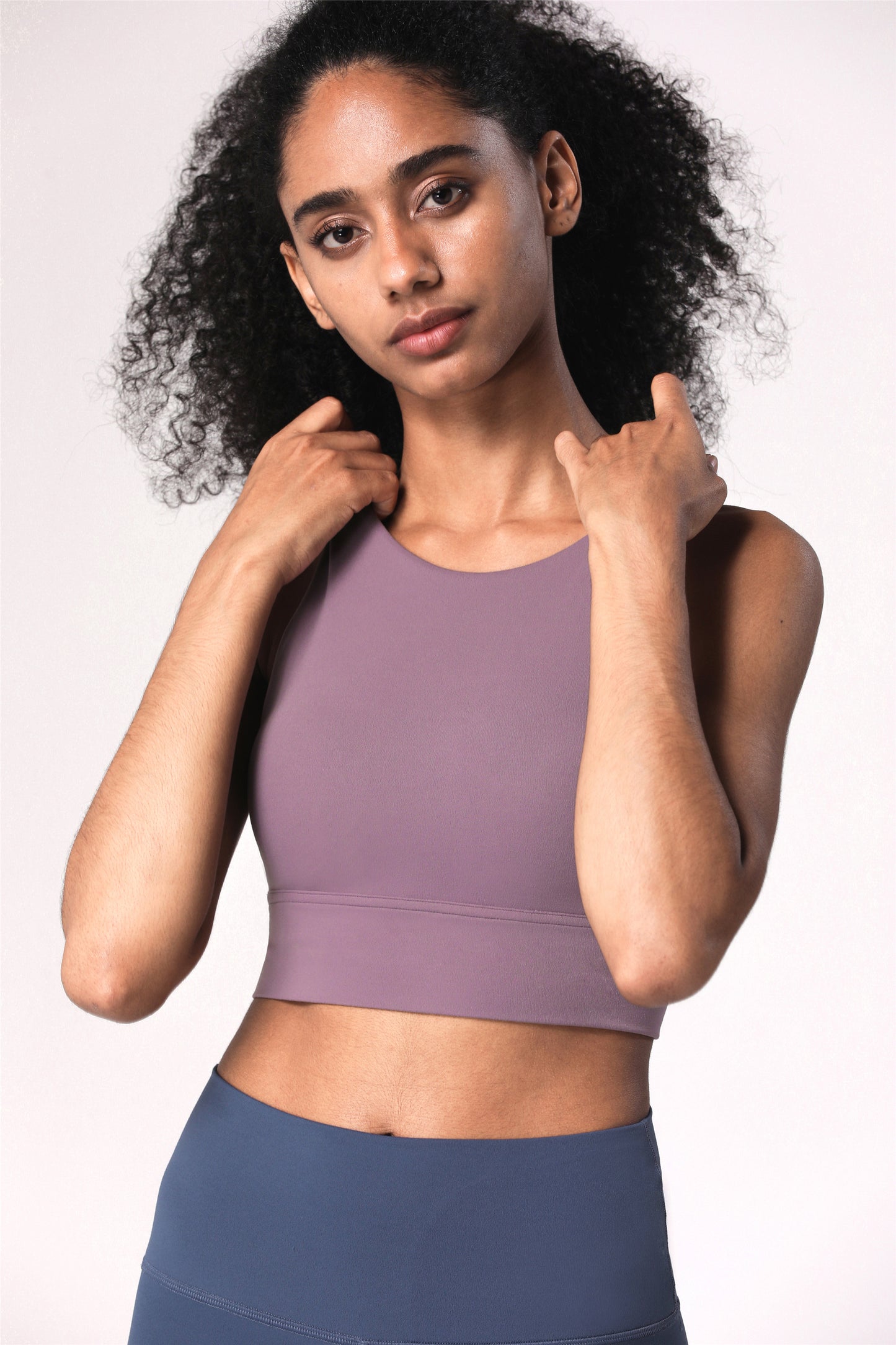 WX1232-NULS Chaleco de yoga desnudo europeo y americano, ropa interior deportiva de resistencia media, parte de atrás bonita Eiffel, sujetador de yoga y fitness con cuello alto