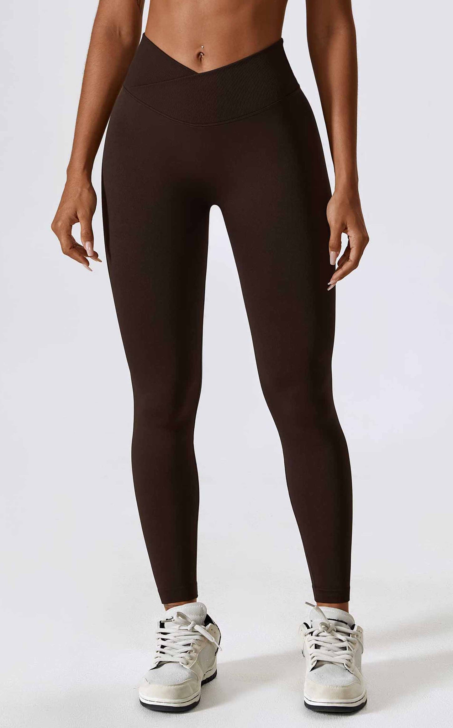 HR4596-BR European and American medium-intensity peach hip-lifting sports fitness leggings, seamless and naked feel yoga pants.