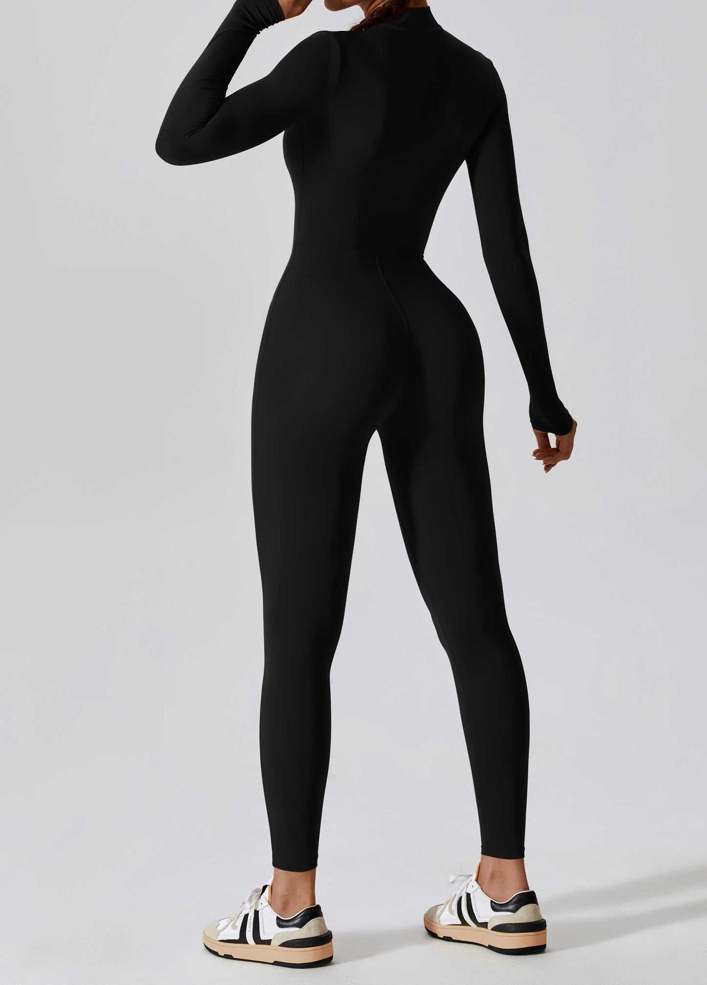 HR8306-Spring high-intensity long-sleeved one-piece yoga suit with zipper, revealing fitness bodysuit.