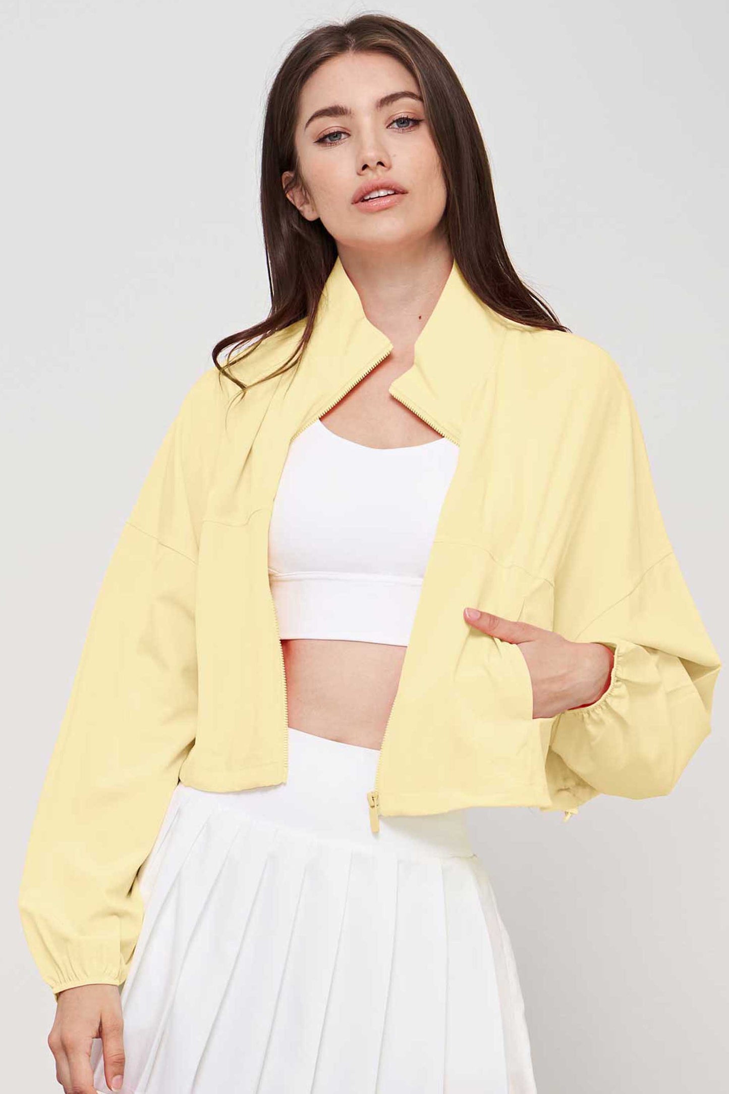 WT1528- Cooling outdoor long-sleeved sunscreen jacket for women, loose and casual sports top with zipper, short stand collar fitness clothing